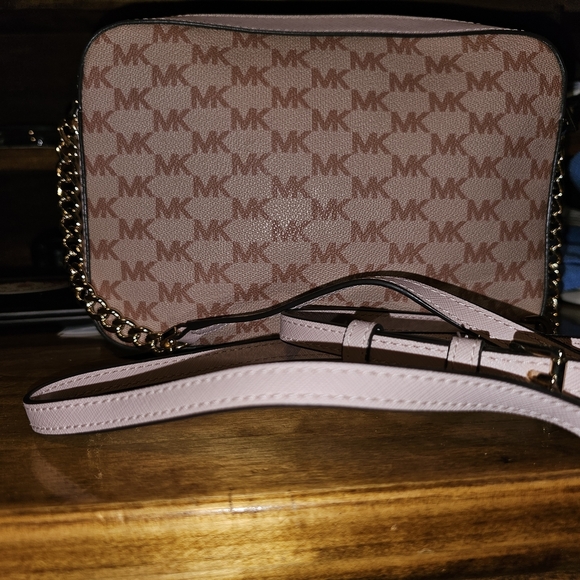 Michael Kors Pink Crossbody Bag - Picture 3 of 4